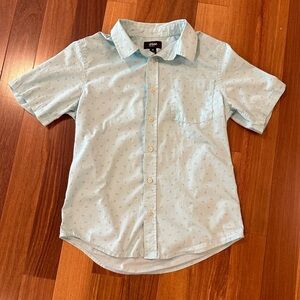 Urban Pipeline Boys XL ButtonUp Short Sleeve Triangle Pattern Shirt - Like New!